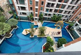 Espana Condo by Som allows 18 year olds to book a room