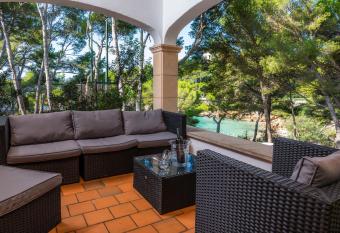 Casa De Cala Gat has Balcony rooms
