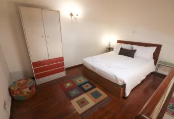 CASA 22 allows 18 year olds to book a room