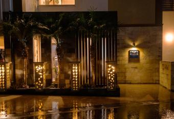 Aqua Resort in Chatan allows 18 year olds to book a room