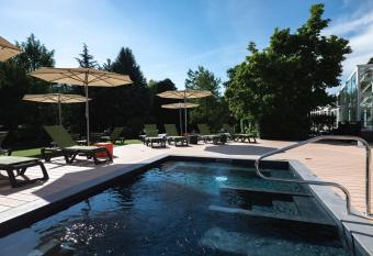 Mercure Aix-les-Bains Domaine de Marlioz H  tel & Spa allows 18 year olds to book a room