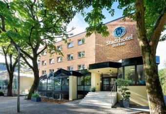 Stadthotel Borken allows 18 year olds to book a room