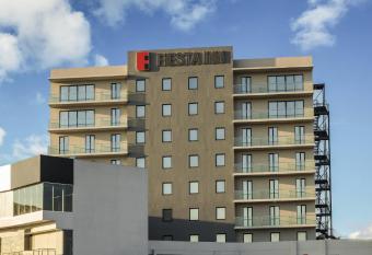 Fiesta Inn Guadalajara Aeropuerto allows 18 year olds to book a room