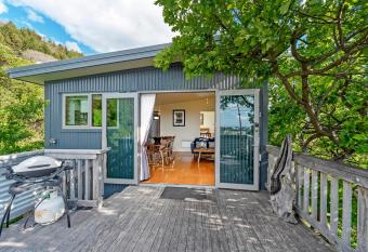 The Nelson s Lookout allows 18 year olds to book a room