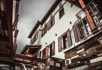 ARCHONTIKO XANTHI has Balcony rooms