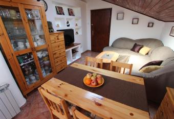 Apartments Anica allows 18 year olds to book a room