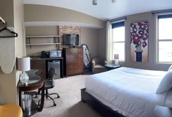 Wellington Street Inn by Hoco Hotels Collection allows 18 year olds to book a room