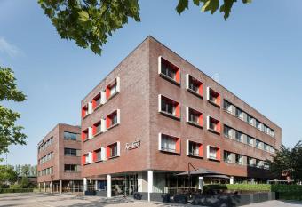 Executive Residency by Best Western Amsterdam Airport has Balcony rooms