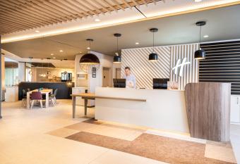 Holiday Inn - Mannheim City - Hauptbahnhof, an IHG Hotel allows 18 year olds to book a room