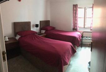 The old clock hotel allows 18 year olds to book a room