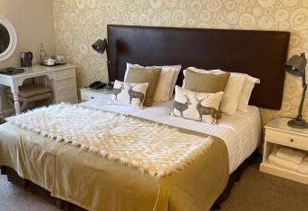 No12 Hotel allows 18 year olds to book a room