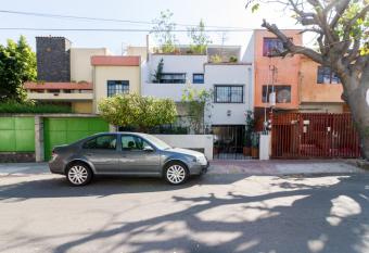 Casa Alexia has Balcony rooms