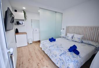 Be&Ba Chinijo allows 18 year olds to book a room