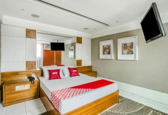 OYO Nobs Hotel, S  o Jo  o de Meriti allows 18 year olds to book a room