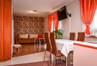 Radan has Balcony rooms