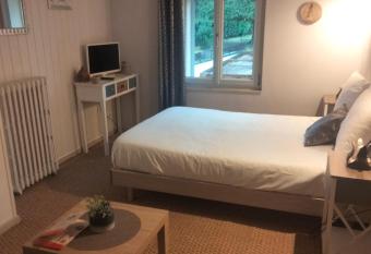 le jack has Balcony rooms