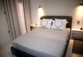 Hope home allows 18 year olds to book a room