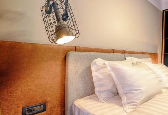 Nani Nani Boutique allows 18 year olds to book a room