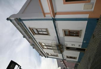 Casa Antiga allows 18 year olds to book a room