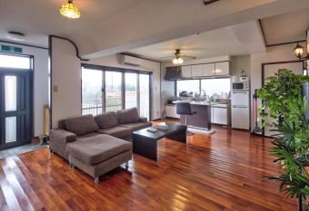 Wind Henza has Balcony rooms