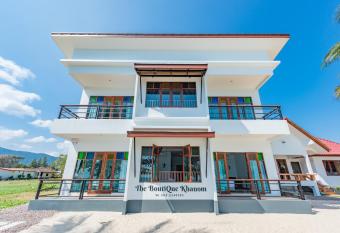 The Boutique Khanom has Balcony rooms