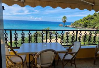 Corfu Glyfada Apartment 46 has Balcony rooms