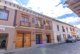 Alejandrina Hotel allows 18 year olds to book a room