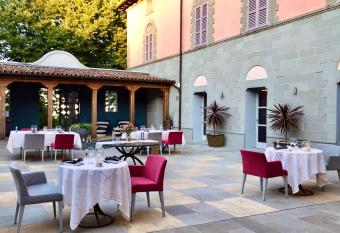 Villa Liverzano allows 18 year olds to book a room