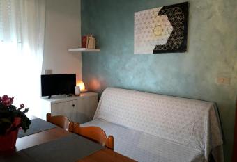 Residenze Mare d inverno has Balcony rooms