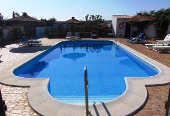 El casta  o has Balcony rooms