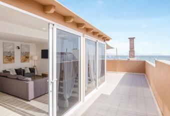   tico deluxe Corralejo centro has Balcony rooms