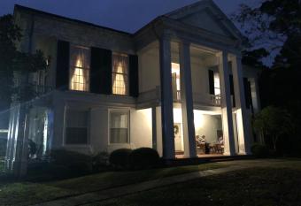 The Montgomery B&B has Balcony rooms