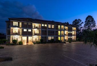 CENTRE D ACCEUIL St. AUGUSTIN has Balcony rooms