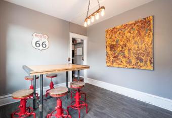 Riverfront Vintage Wonderland in Midtown Harrisburg near Hershey allows 18 year olds to book a room