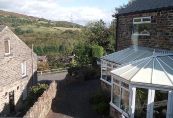 Rose Cottage studio allows 18 year olds to book a room