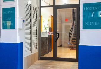 Hostal Las Nieves has Balcony rooms