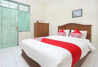 SUPER OYO 1959 Penginapan Kepurun Pawana Indonesia has Balcony rooms