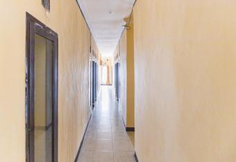 SPOT ON 1990 Pondok Ripuji allows 18 year olds to book a room