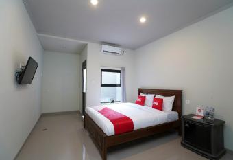 OYO 1848 Tb s Homestay allows 18 year olds to book a room