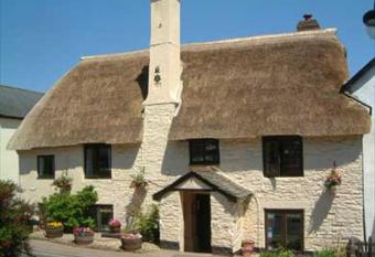 Myrtle Cottage B&B allows 18 year olds to book a room