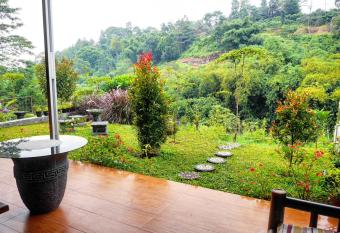 Wiltshire Dago Pakar - Hillside Villa MAX 10 ORANG has Balcony rooms