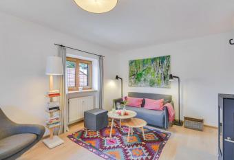 Ferienwohnung Mittertenn Alte Gendarmerie   bersee allows 18 year olds to book a room