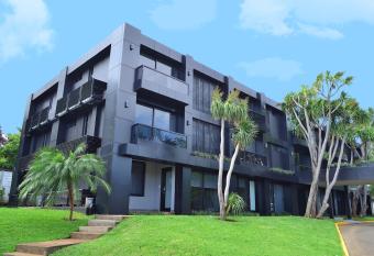                            Apart-Hotel Casa de China allows 18 year olds to book a room