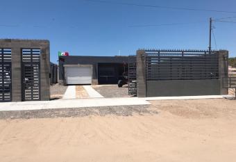 Casa del Paraiso allows 18 year olds to book a room