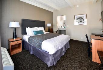 City Center Inn & Suites allows 18 year olds to book a room