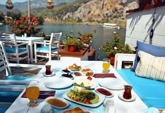 Myra Hotel has Balcony rooms