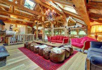 La Ferme du Lac Vert has Balcony rooms