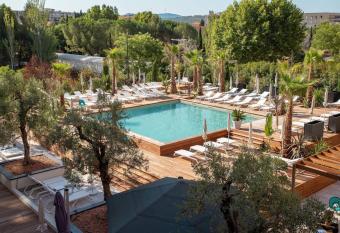 Renaissance Aix-en-Provence Hotel has Balcony rooms