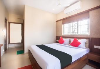 Collection O Dream Plaza allows 18 year olds to book a room