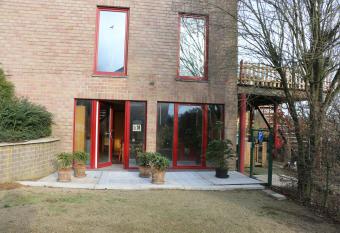 Gesves C  t   Jardin has Balcony rooms